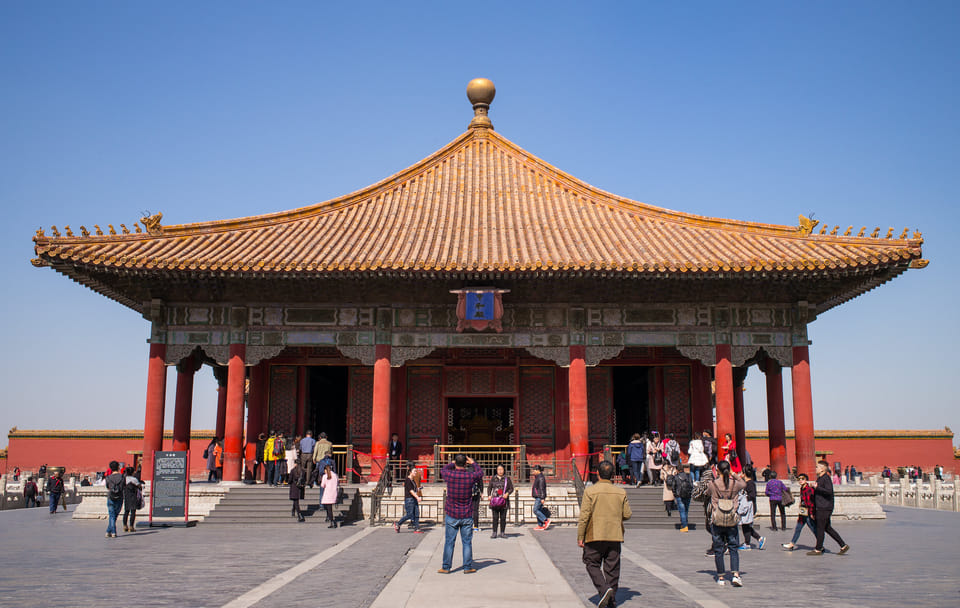 All Inclusive Boutique Tour: Tiananmen Square, Forbidden City and Mutianyu with VIP Pass