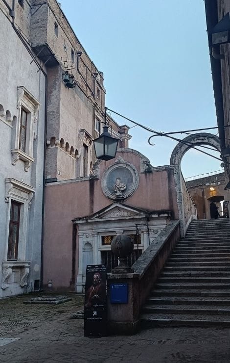 Climb past the chapel along the path once used in tense times, as Castel Sant’Angelo became a papal stronghold.