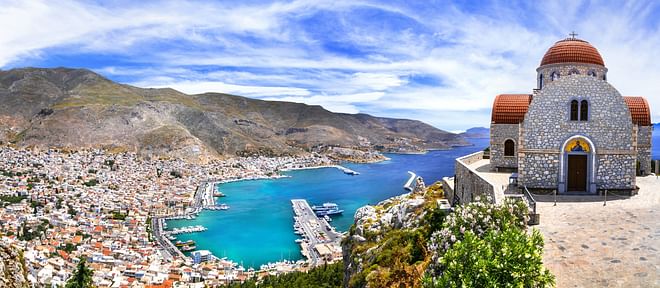 Kalymnos - Panoramablick mit dem Kloster Agios Savvas