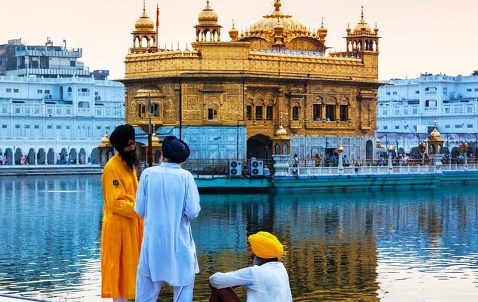 3 Days Tour of Agra & Amritsar from Delhi