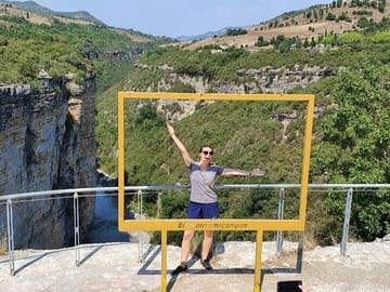Osum Canyon Sightseeing Tour with Cultural Stops in Berat