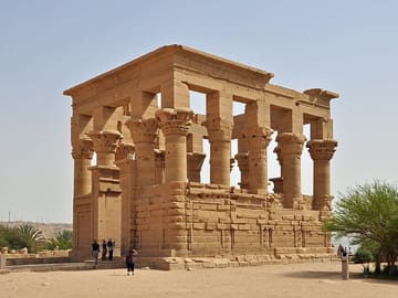 Private Half-Day Tour of High Dam and Philae Temple from Luxor