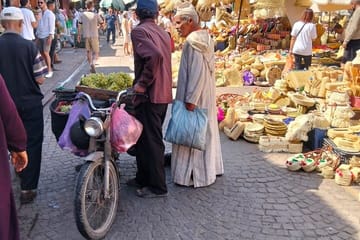 Mindful Medina Yoga with Walking Tour Through the Marrakesh
