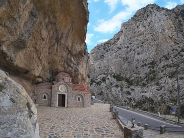 Guided Eco and Nature Tour of Argiroupoli and Kournas in Crete