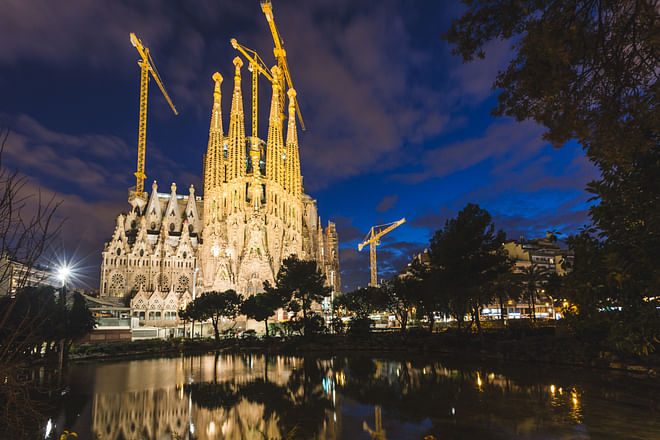 Night Tour of Barcelona on Private Van