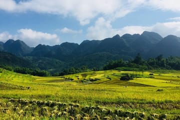 Pu Luong 3-Day Adventure Tour from Hanoi with Trekking and Rafting