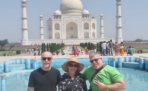 Private 9-Day Tour of Agra and Fatehpur Sikri Landmarks
