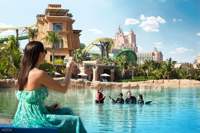 Splash into excitement at Aquaventure and explore the mysteries of Lost Chambers Aquarium in Dubai."