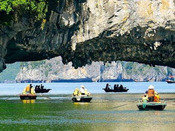 Dark Light Cave