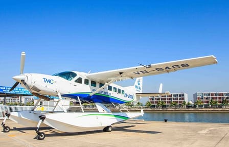 25 Minutes Scenic Halong Seaplane from Hanoi Transfer Expressway