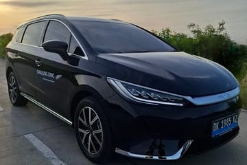 Bali Private Tour from Seminyak to Virgin Beach with Lunch