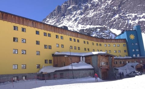 Private Day Trip to Portillo Ski Resort from Santiago