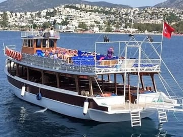 Orak Island Cruise from Bodrum with Swimming and Lunch
