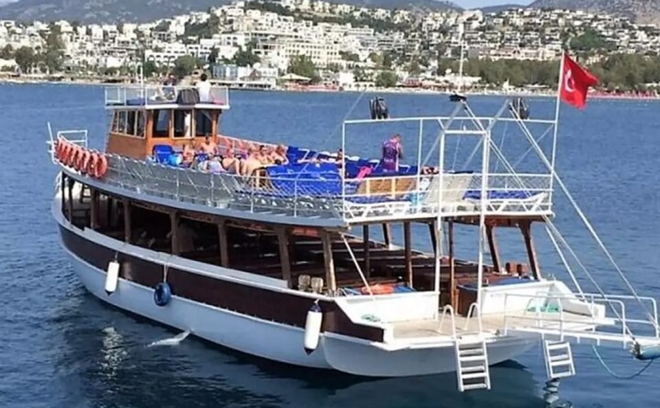 Orak Island Cruise from Bodrum with Swimming and Lunch