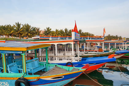 Car Hire & Driver: DA NANG CENTER – HOI AN CITY CENTER AND MY SON SANCTUARY (FULL-DAY)