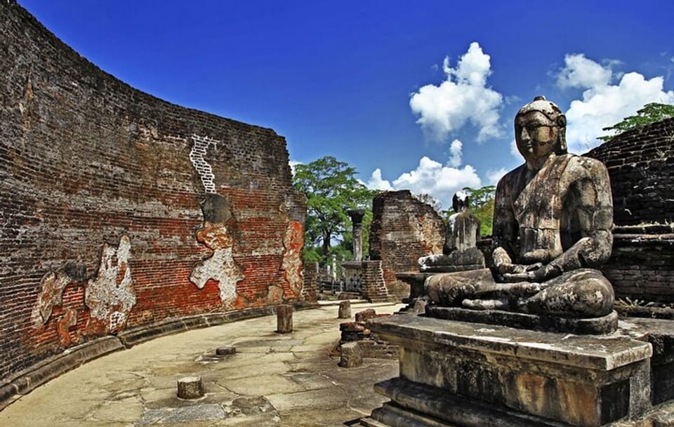 Polonnaruwa Ancient City And Habarana Day Tour From Sigiriya