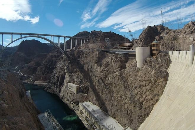Small Group Hoover Dam, Powerplant & O'Callahan Bridge Tour 6