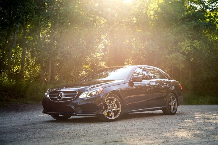 Private Calgary to Banff One-way Transfer in Luxury Car