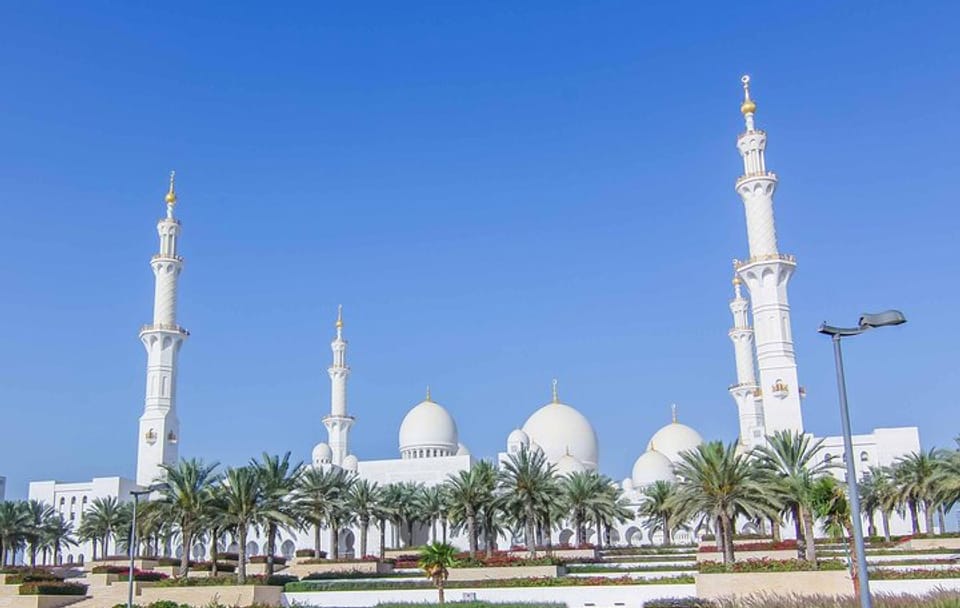 Private Abu Dhabi highlights with Louvre Museum & Grand Mosque with 5* lunch