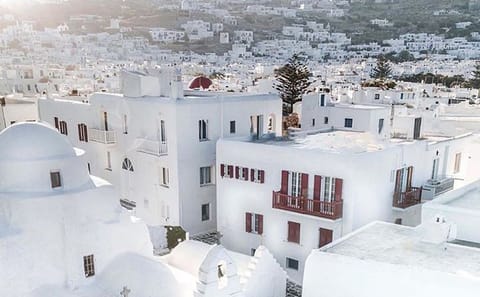 Cultural Walking Tour of Mykonos Town with a Local Guide