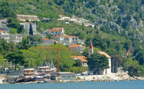 Omiš Pirate History Tour with Garage Wine Tasting