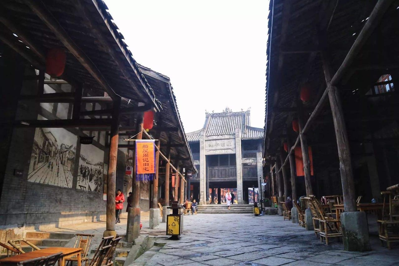 Private Day Trip: Chengdu to Leshan and Luocheng by Train  6