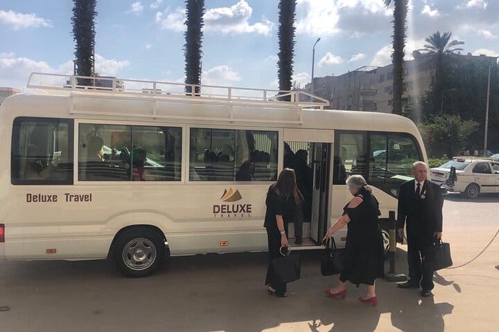 Deluxe Travel Egypt, Cairo airport transfer, Cairo transfer, Deluxe Tours Egypt, airport transfer Cairo, Egypt airport transfer, book airport transfer in Cairo, Cairo airport airport transfer