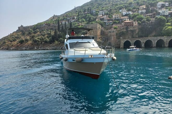All-inclusive Private Luxury Yatch Tour in Alanya. 5