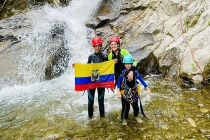 Canyoning in Baños Cascada Chamana