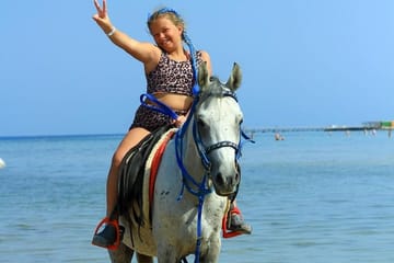 Camel and Horse Riding Tour in Hurghada's Beach or Desert
