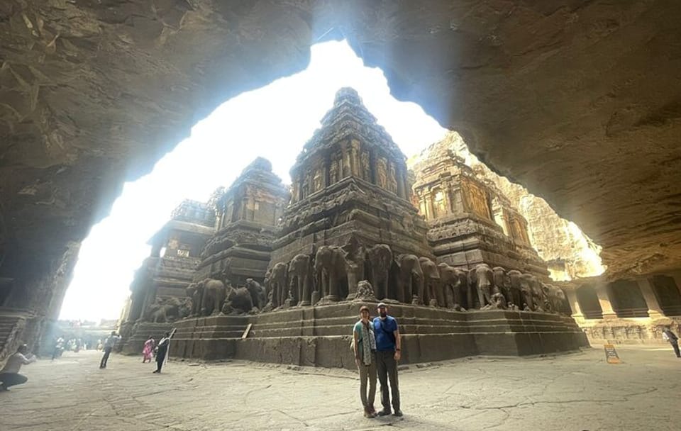 Ellora Caves and Daulatabad Fort Tour from Aurangabad