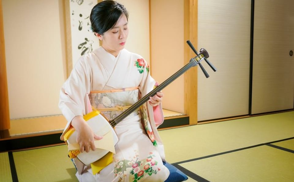 Shamisen Experience in Tokyo