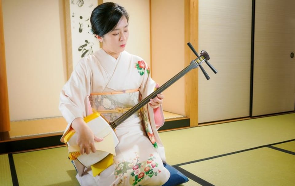 Shamisen Experience in Tokyo