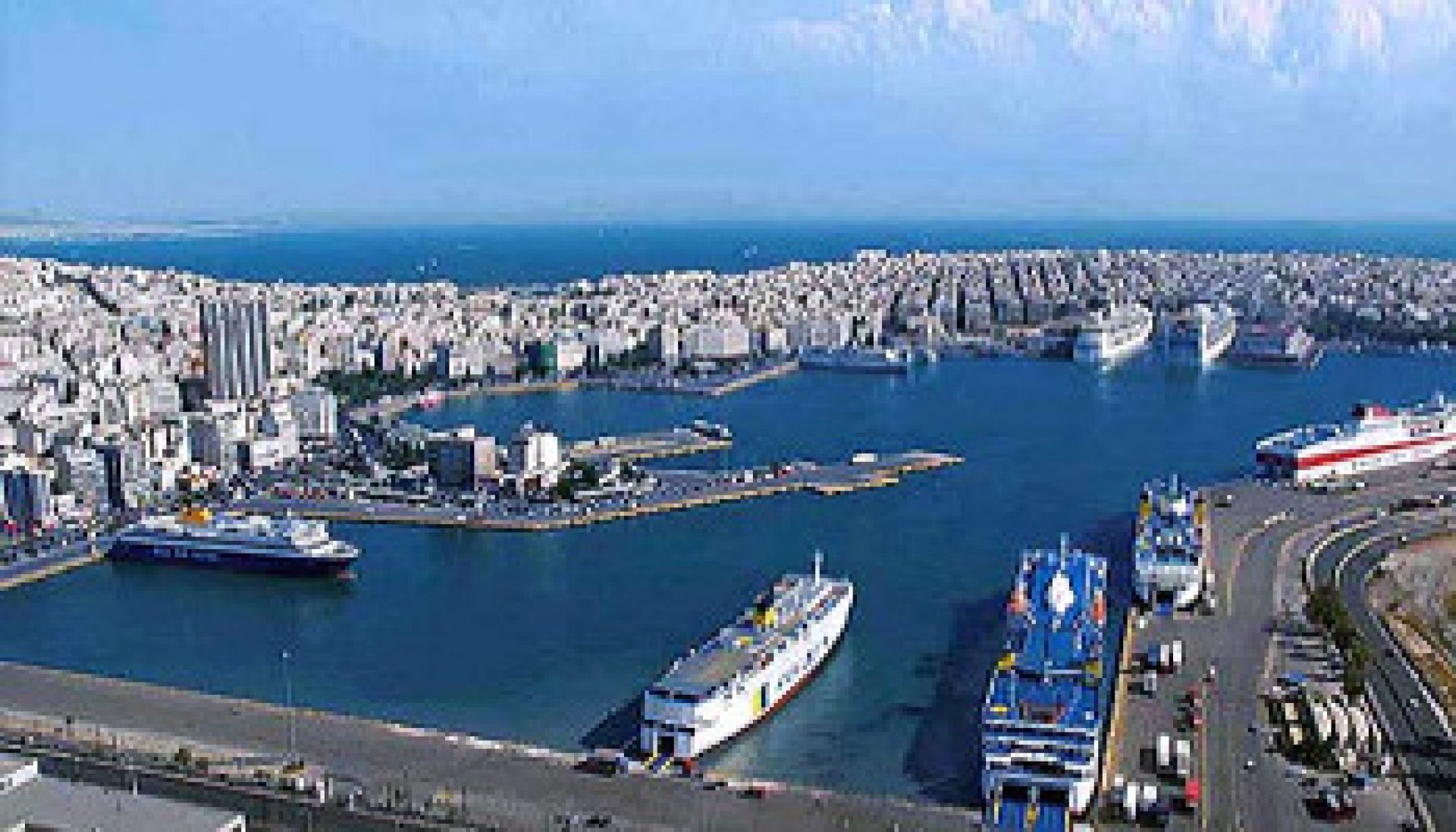 piraeus port to glyfada taxi transfer
