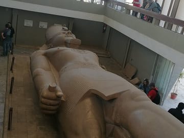 Private Tour of Giza Pyramids, Sphinx, Saqqara & Memphis