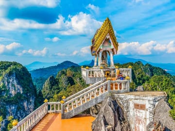 Krabi: Emerald Pool, Blue Pool and Tiger Cave Temple Tour