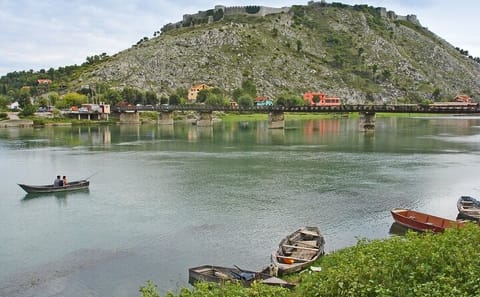 Shkodra Lake, Rozafa Castle and Lezha Day Tour from Tirana