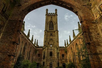 Comprehensive 10-Hour Tour of Liverpool's Culture and History