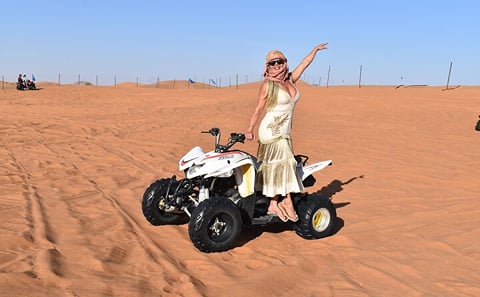 Dubai: Desert Safari, Quad bike and Sand boarding with BBQ Dinner