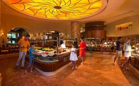 Relaxation and Culinary Experience at Atlantis, Dubai
