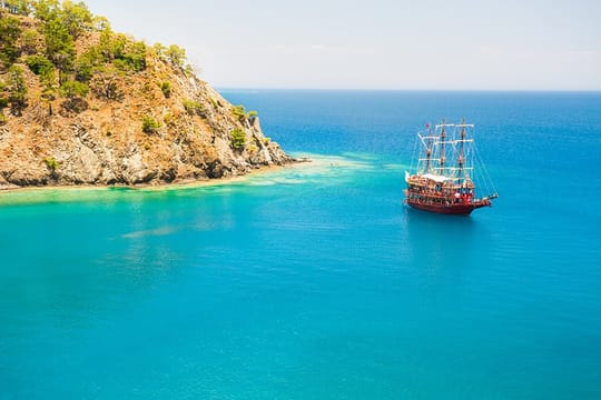 Relaxing Boat Trip w/Lunch and Drinks from Kemer
