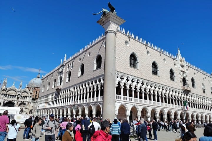Private-Venice-Guide-Doges-Palace-History-Tour
