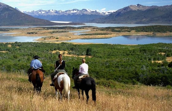 Nibepo Aike Ranch Day and Horseback Riding from el Calafate