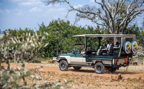 Self-Drive Safari Jeep Rental in Nairobi National Park