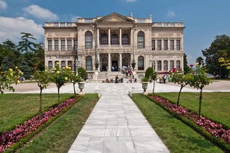 Old City Tour By Private Guide and Car