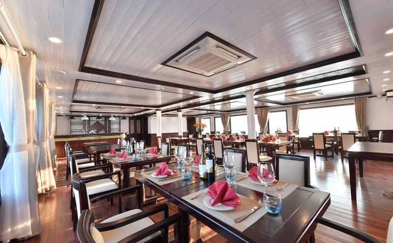 Sapphire Cruise 3 Days Tour into Halong Bay (2 Nights on Boat )
