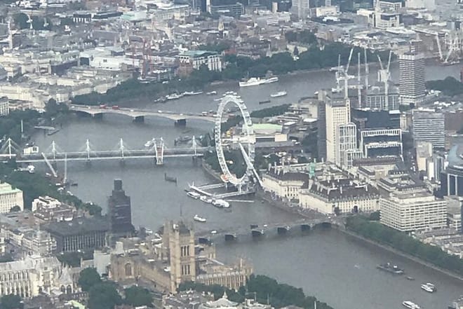 Heathrow Airport Private Transfers to/from London (Postcode E1 to E14) photo 3