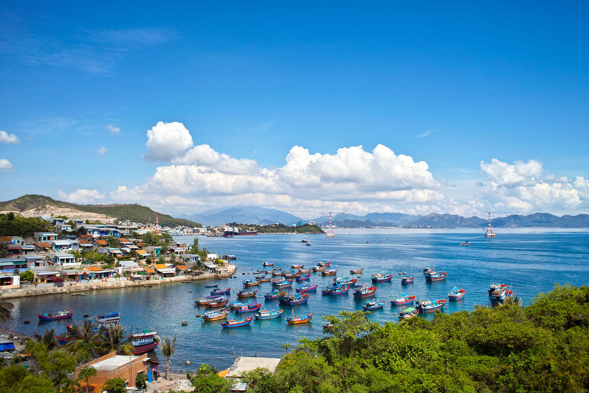 14-day tour from South to North Vietnam