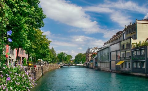 Industrial Heritage and Culture Tour in Zurich