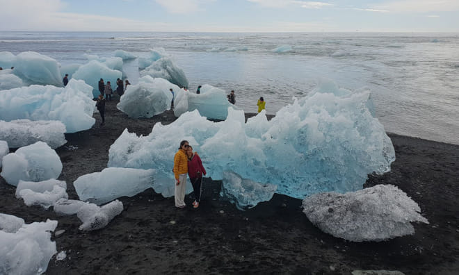 2-Day Tour to Jökulsárlón with Glacier Hike and South Coast Attractions